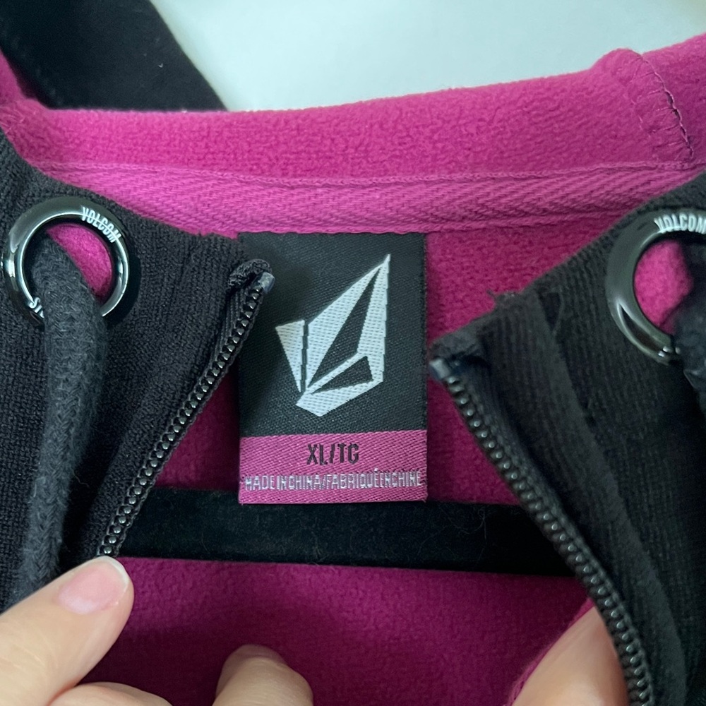 Black Volcom Hoodie with Pink Lining - Picture 3 of 6